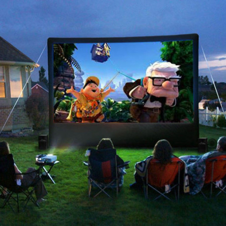 outdoor-movie-projector